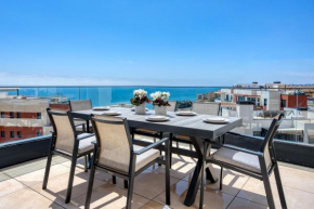 Luxurious apartment with Pool and Gym El Higueron by Costarentals - Ref 149